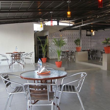 Oyo 7463 Leo Suites Bengaluru Zewnętrze zdjęcie