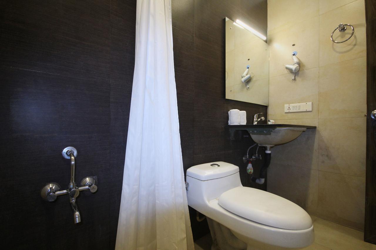 Oyo 7463 Leo Suites Bengaluru Zewnętrze zdjęcie