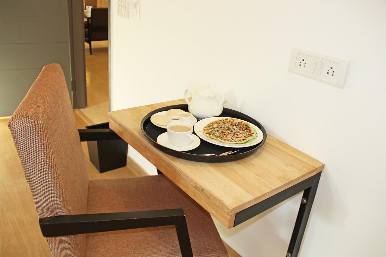 Oyo 7463 Leo Suites Bengaluru Zewnętrze zdjęcie